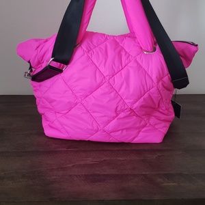 Zara tote beautiful for traveling or summer time